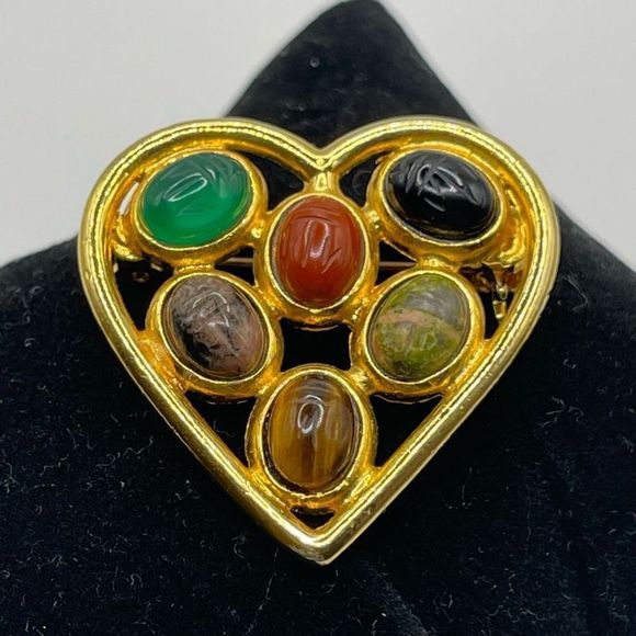 Vintage Gemstone Scarab Heart Pin by Belle Designs - Picture 5 of 5
